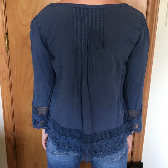Women’s American Eagle caged peasant blouse - Picture 3 of 6
